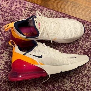 Nike Air 270 women’s size 9.5.